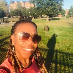Meet Your Posher, Candace